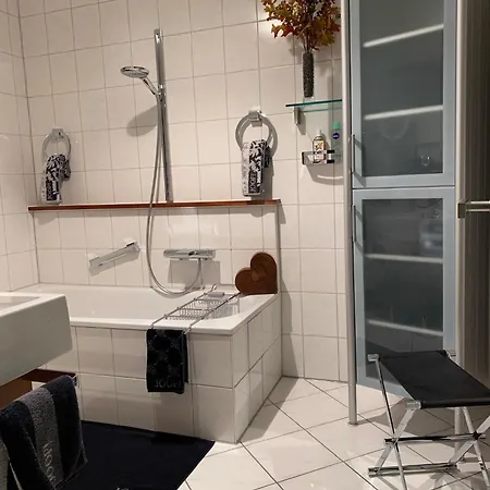 Exklusive Und Business Διαμέρισμα *